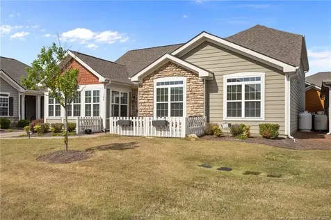 166 Nandina Court Fayetteville NC 28311