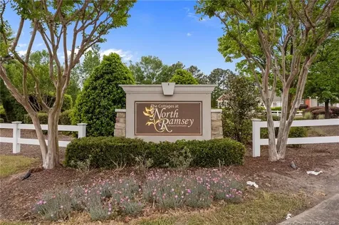 166 Nandina Court Fayetteville NC 28311