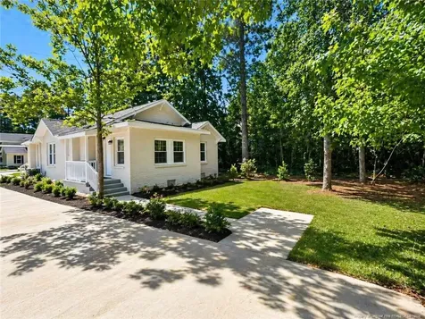 304 S Patterson Street Maxton NC 28364