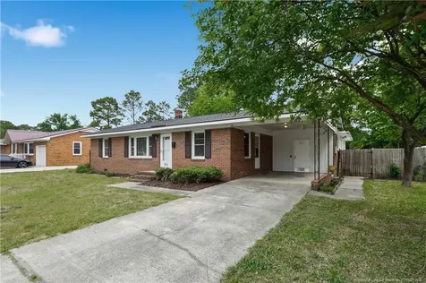 1913 Wayne Lane Fayetteville NC 28304