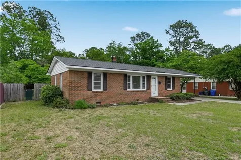 1913 Wayne Lane Fayetteville NC 28304