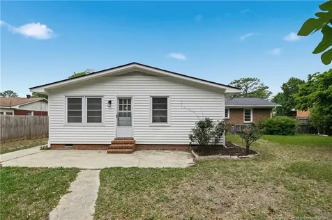 1913 Wayne Lane Fayetteville NC 28304