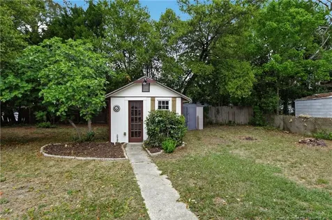 1913 Wayne Lane Fayetteville NC 28304