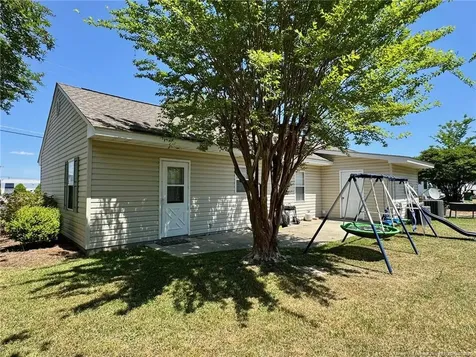 502 E 19th Street Lumberton NC 28358