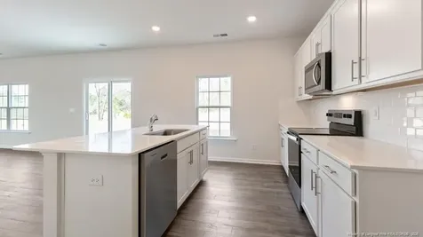 712 Lazy Elm Lane Aberdeen NC 28315