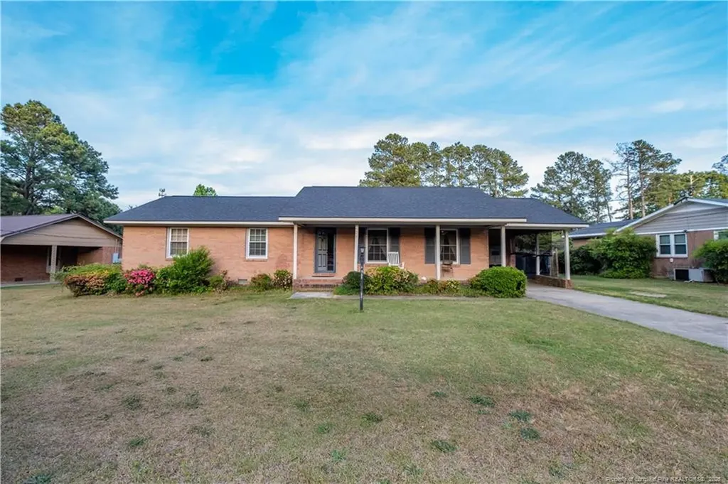 518 College Drive Raeford NC 28376