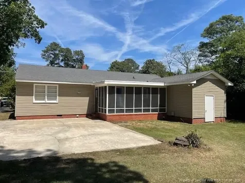 1815 Cherokee Drive Fayetteville NC 28303