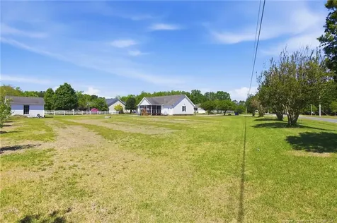 15 Willow Pond Courts Lillington NC 27546