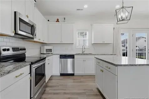 5309 Debut Avenue Hope Mills NC 28348