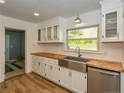 439 Mcnatt Street Maxton NC 28364