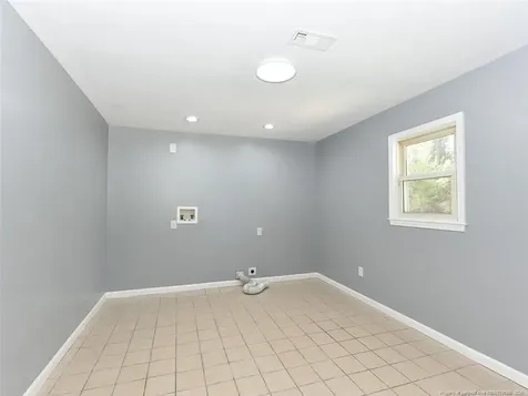 439 Mcnatt Street Maxton NC 28364