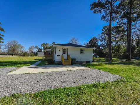 439 Mcnatt Street Maxton NC 28364