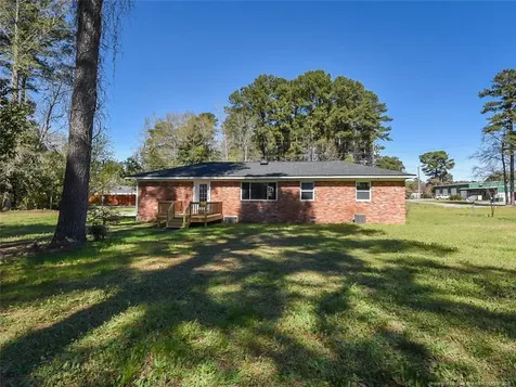 439 Mcnatt Street Maxton NC 28364