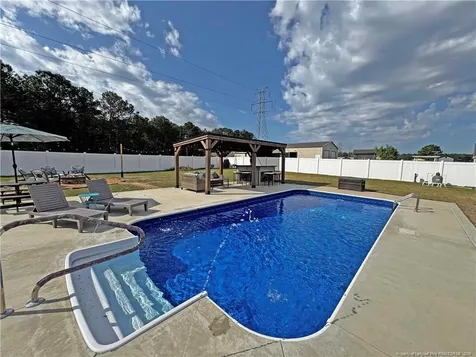 175 Sandspur Court Raeford NC 28376