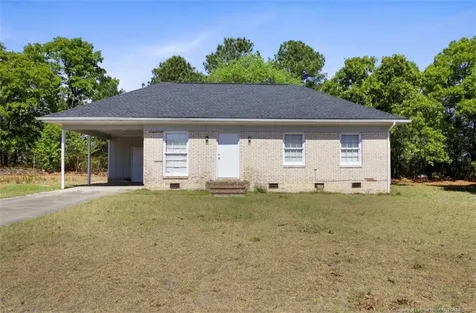818 Grambling Court Fayetteville NC 28311