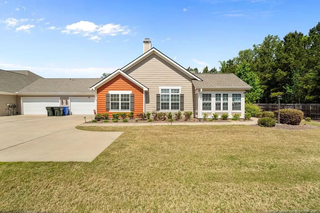 232 Nandina Court Fayetteville NC 28311