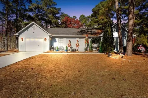 196 Independence Drive Raeford NC 28376