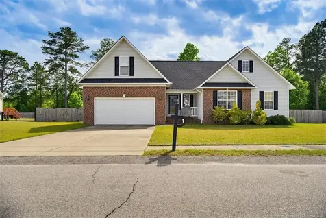 332 Wood Valley Lane Raeford NC 28376