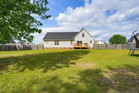 332 Wood Valley Lane Raeford NC 28376