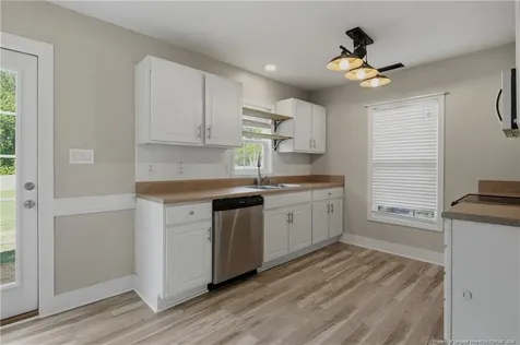 246 Fallingleaf Drive Raeford NC 28376
