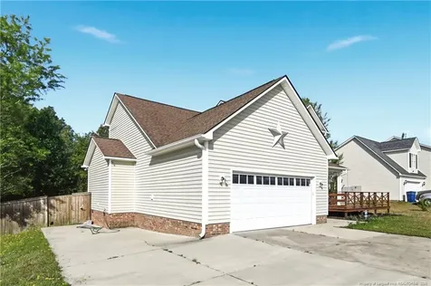 246 Fallingleaf Drive Raeford NC 28376