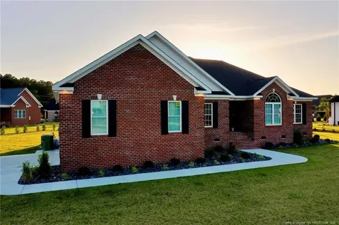 67 Naturalbrook Drive Lumberton NC 28358