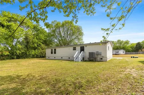 2504 Carriage Road Fayetteville NC 28312