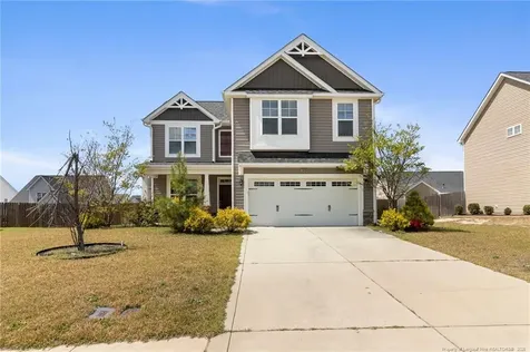143 Pendleton Street Raeford NC 28376