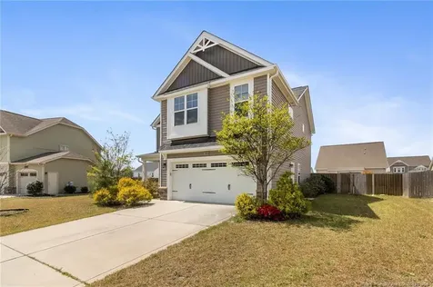 143 Pendleton Street Raeford NC 28376