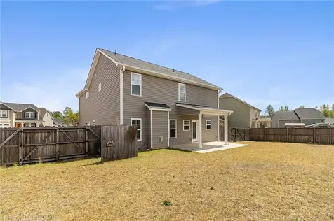 143 Pendleton Street Raeford NC 28376