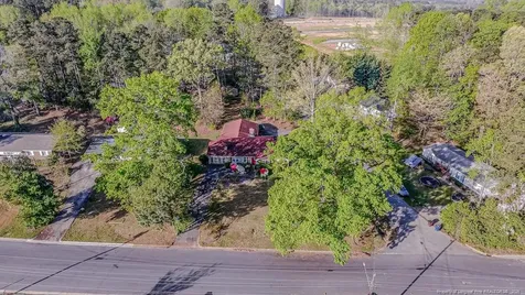 820 Primrose Lane Sanford NC 27330