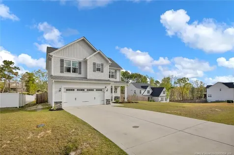 124 Nairn Street Fayetteville NC 28311