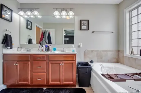 554 Thorncliff Drive Raeford NC 28376
