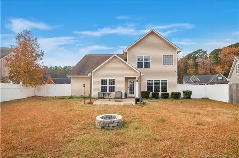 554 Thorncliff Drive Raeford NC 28376