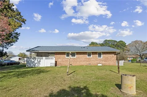 5039 Onslow Street Fayetteville NC 28311