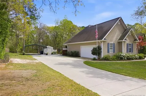 12441 Woodpecker Lane Laurinburg NC 28352