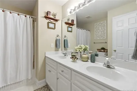 12441 Woodpecker Lane Laurinburg NC 28352