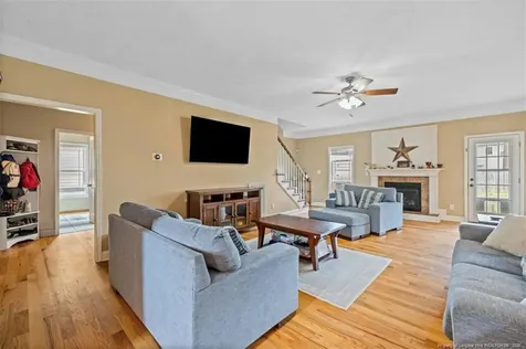 2713 De Koven Drive Fayetteville NC 28306