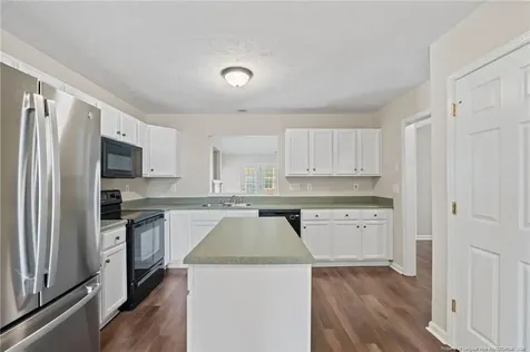3596 Pioneer Drive Hope Mills NC 28348