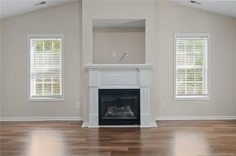3596 Pioneer Drive Hope Mills NC 28348