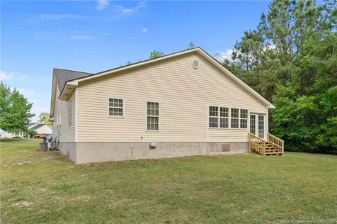 3596 Pioneer Drive Hope Mills NC 28348