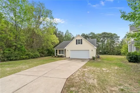 3596 Pioneer Drive Hope Mills NC 28348