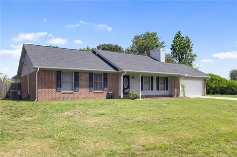 376 Woodberry Circle Raeford NC 28376