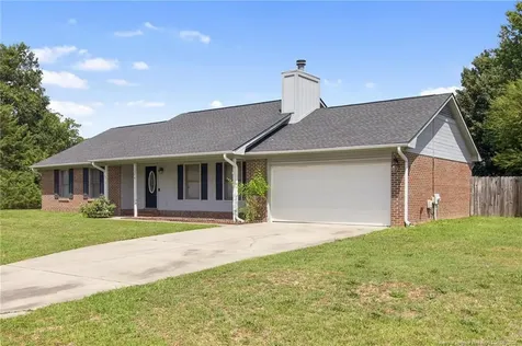 376 Woodberry Circle Raeford NC 28376