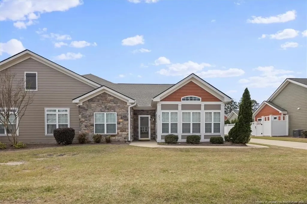 231 Nandina Court Fayetteville NC 28311