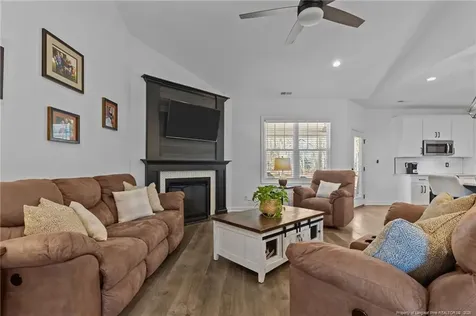 30220 W Lake Drive Wagram NC 28396