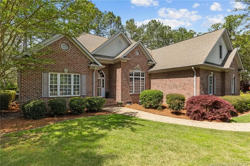30180 E Lake Road Wagram NC 28396