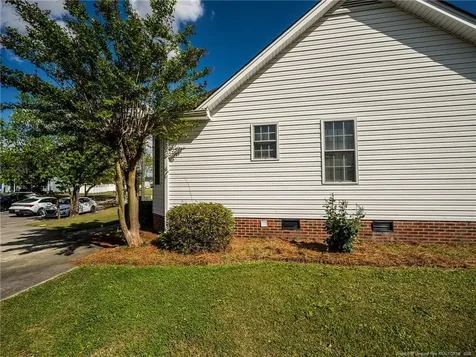 3613 Woodcliff Drive Lumberton NC 28358