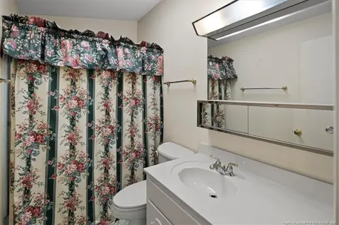 220 Vivian Drive Fayetteville NC 28311