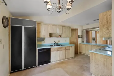 220 Vivian Drive Fayetteville NC 28311